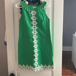 Lilly Pulitzer green shift size 8